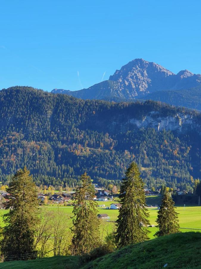 Ferienwohnung Tiroler Auszeit & Whirlpool Höfen Buitenkant foto